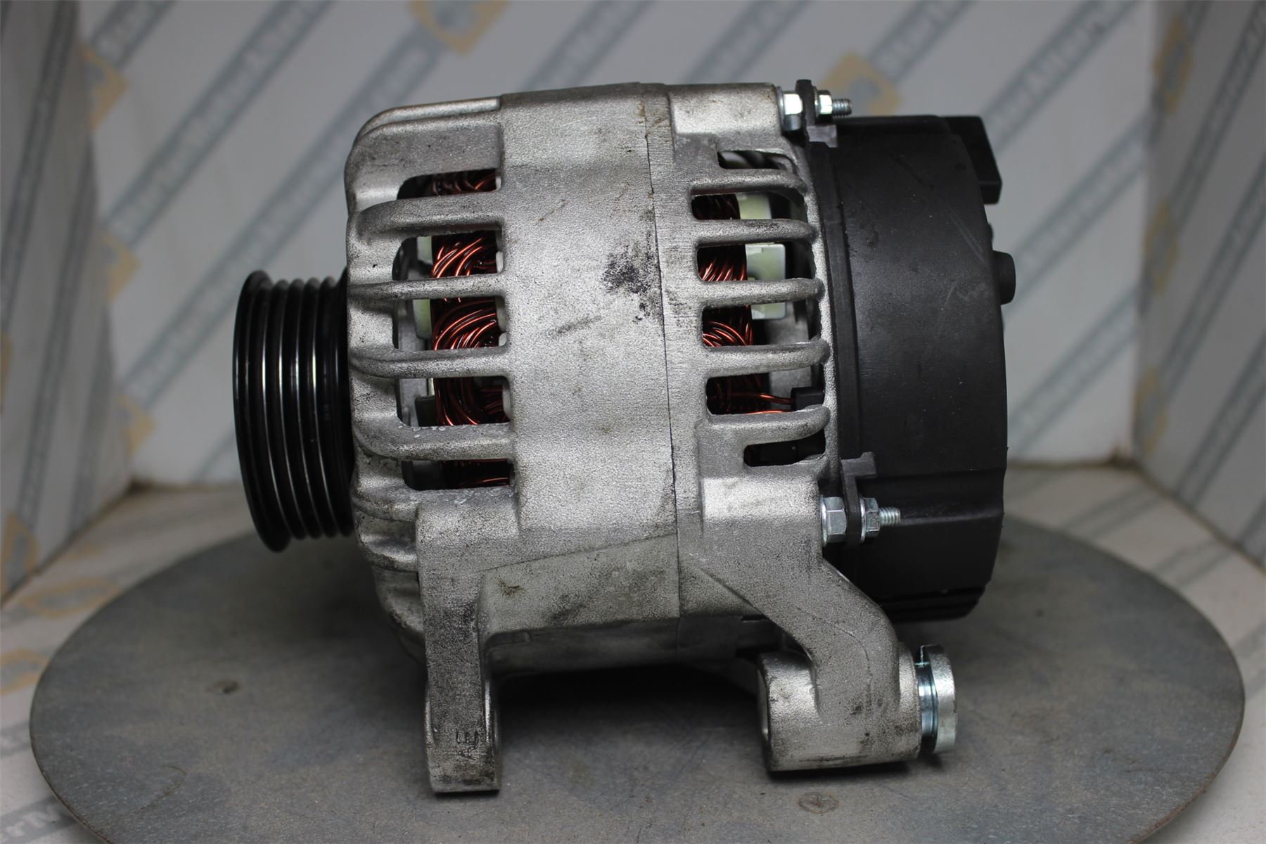 XIA2243 Alternator For Ford / Mazda