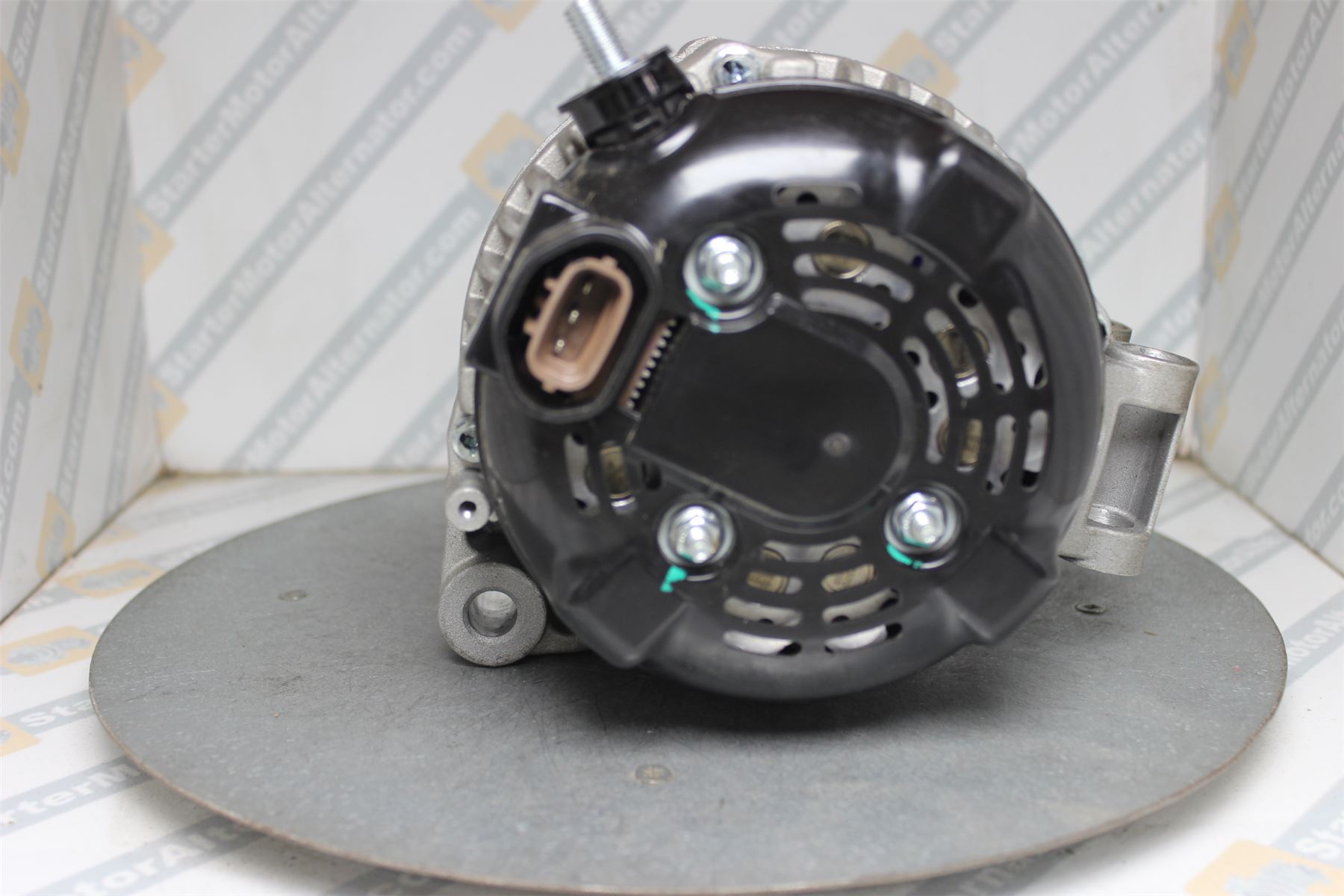 XIK3028 Alternator For Land Rover