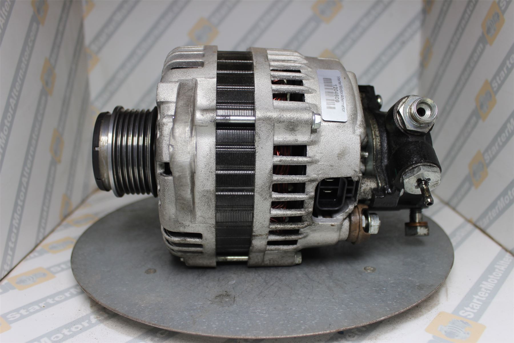 XIG1044 Alternator For Opel / Vauxhall