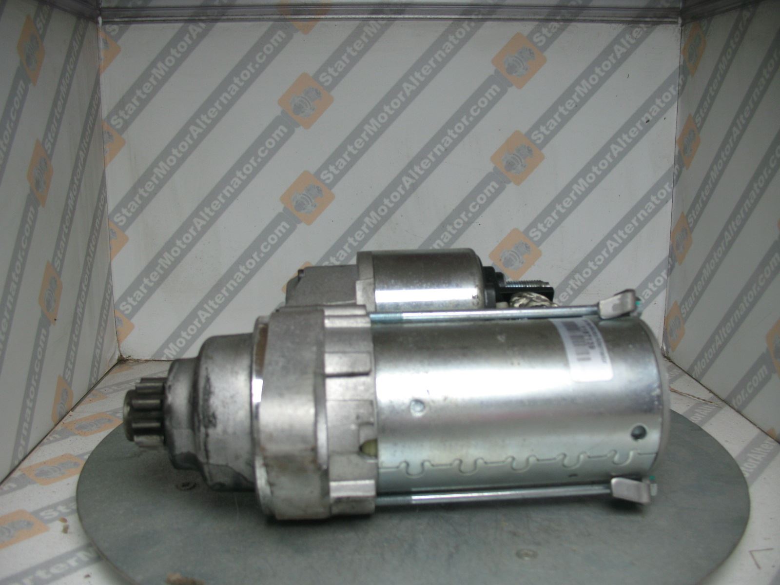XIU1330 Starter Motor For Audi / Seat / Skoda / Volkswagen