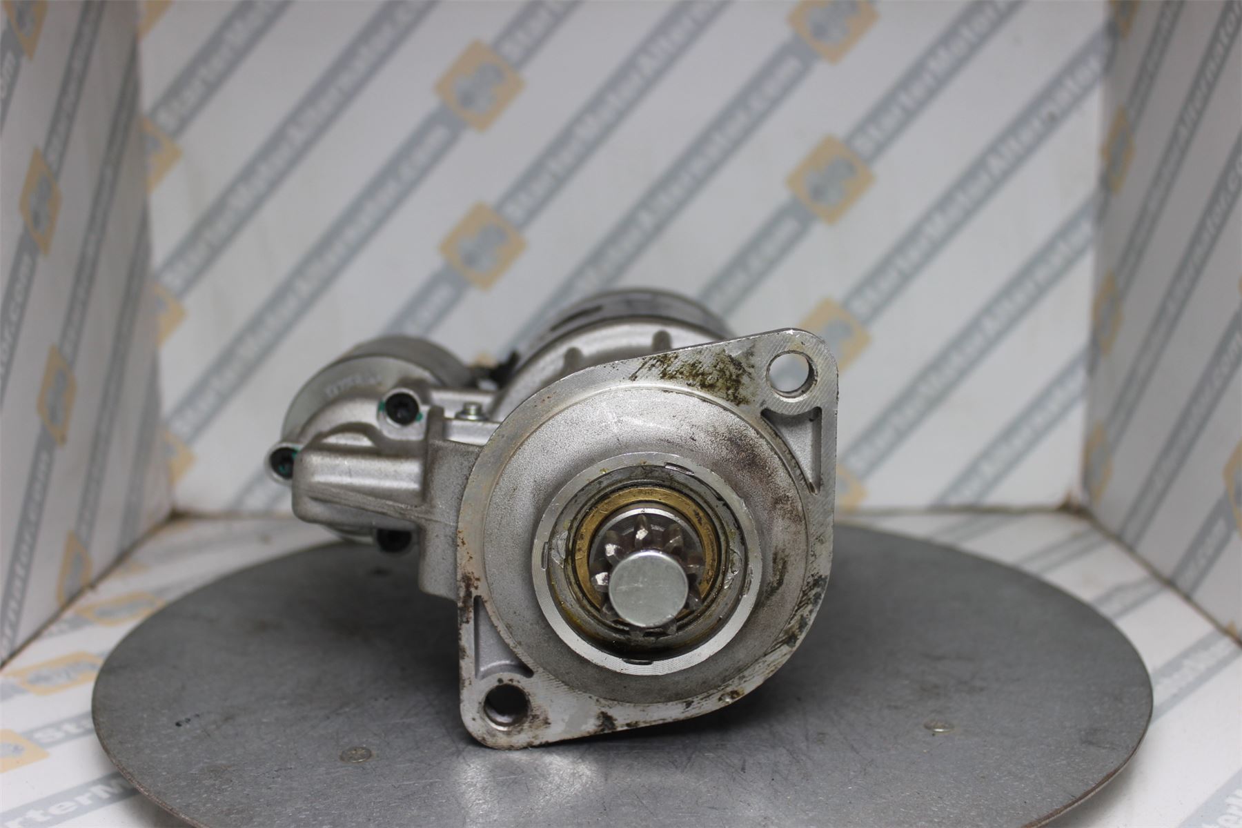 XIY1019 Starter Motor For Volkswagen