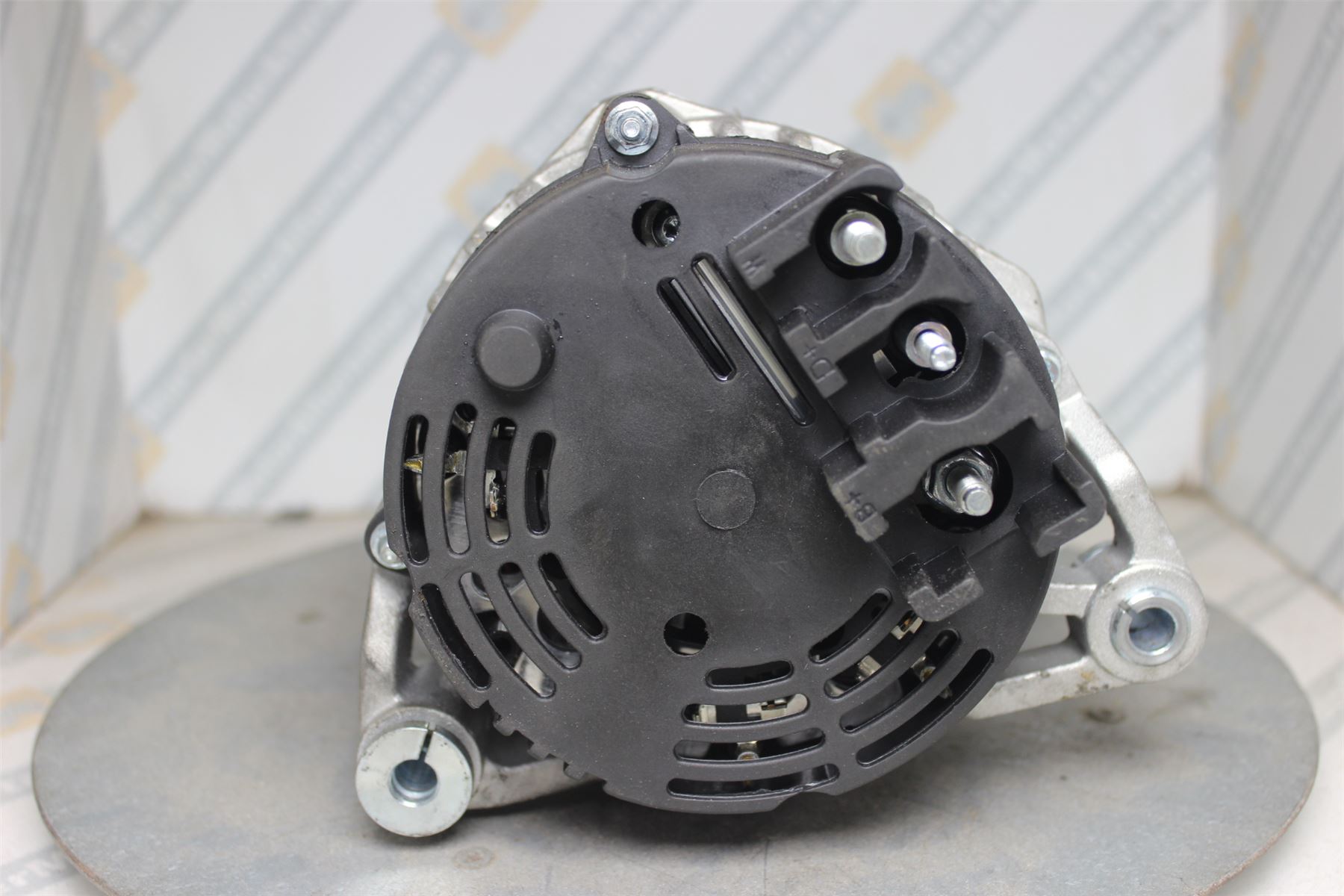 XIA2243 Alternator For Ford / Mazda