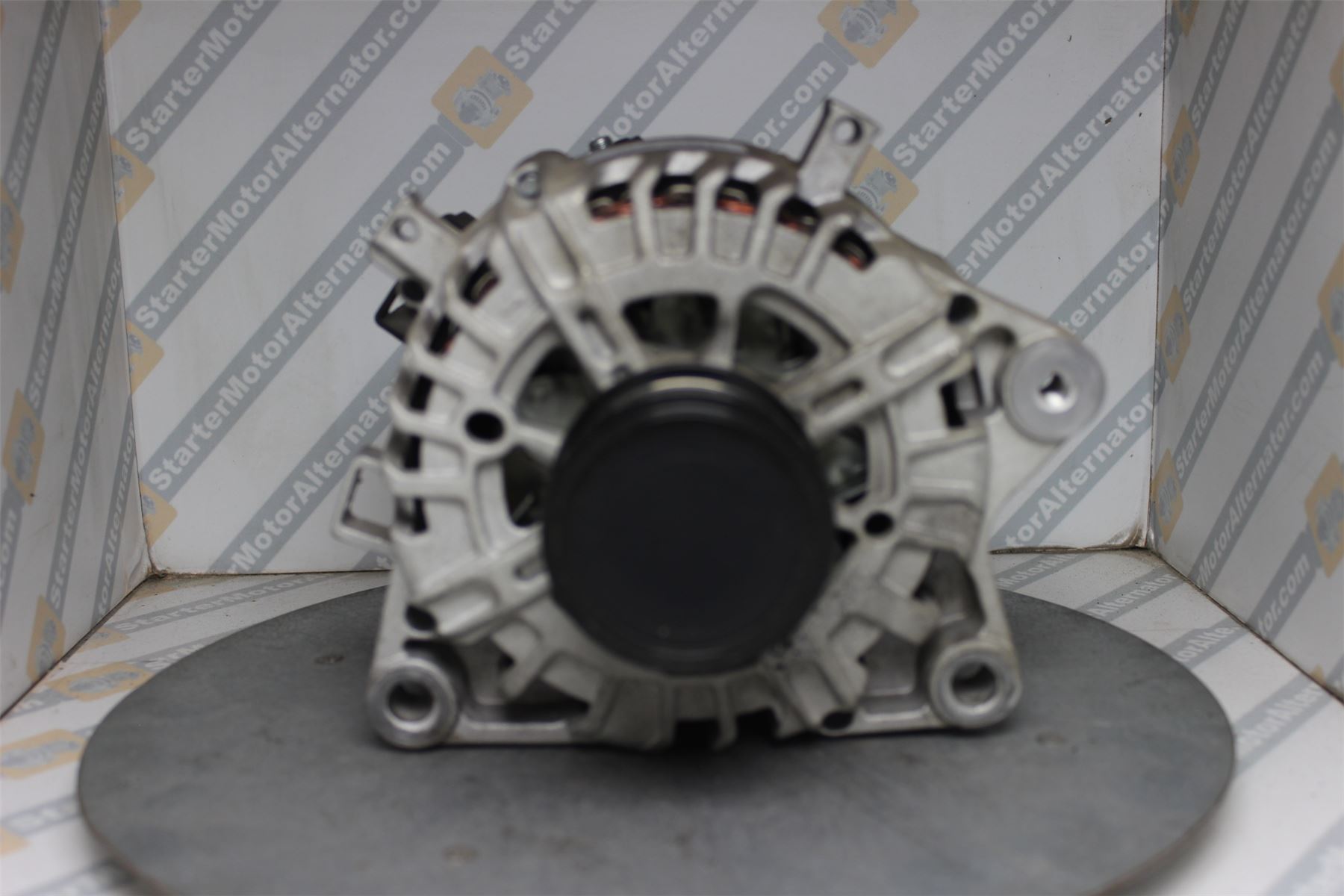 XIG1578 Alternator For Ford