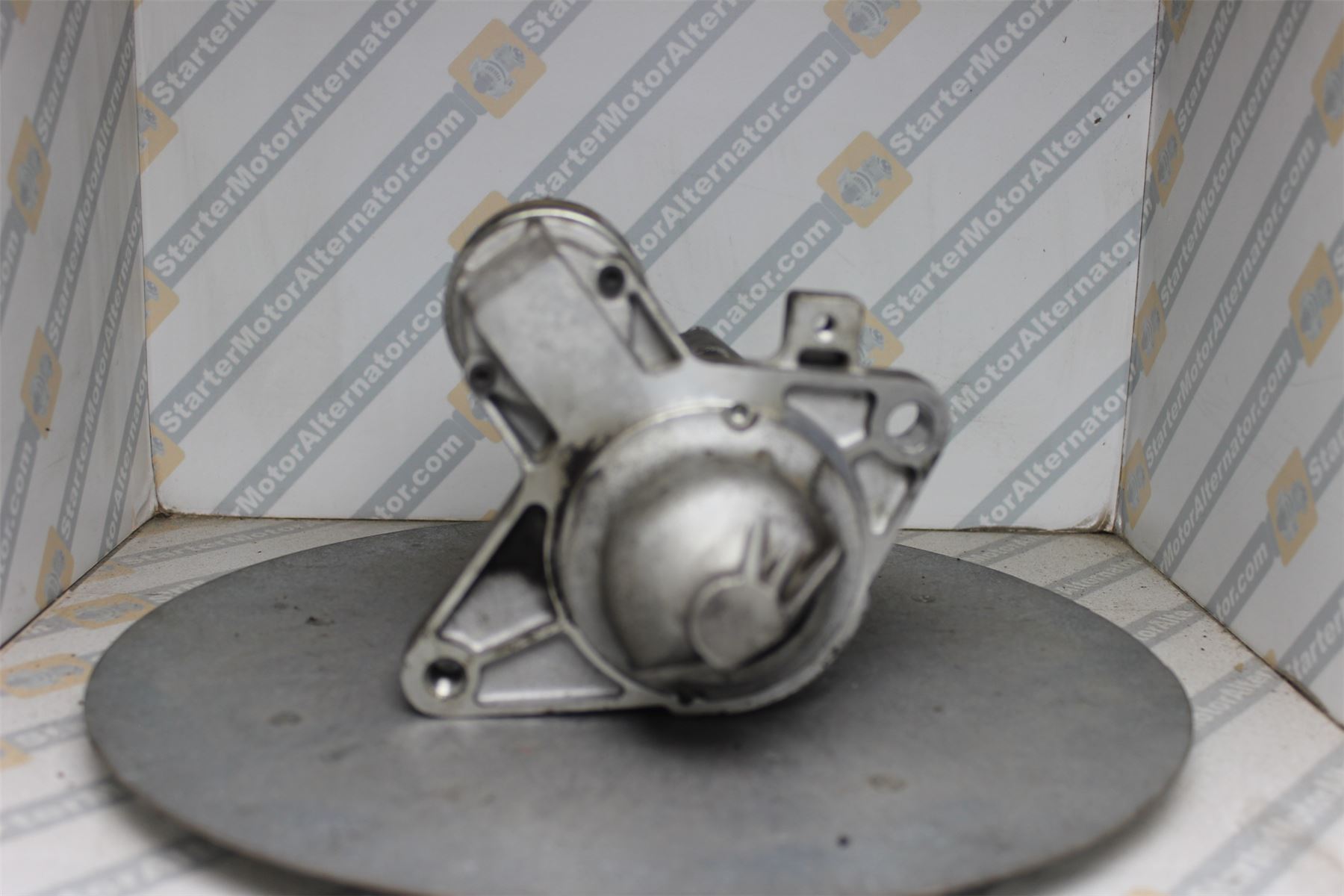 XIY2295 Starter Motor For Citroen / Peugeot / Toyota