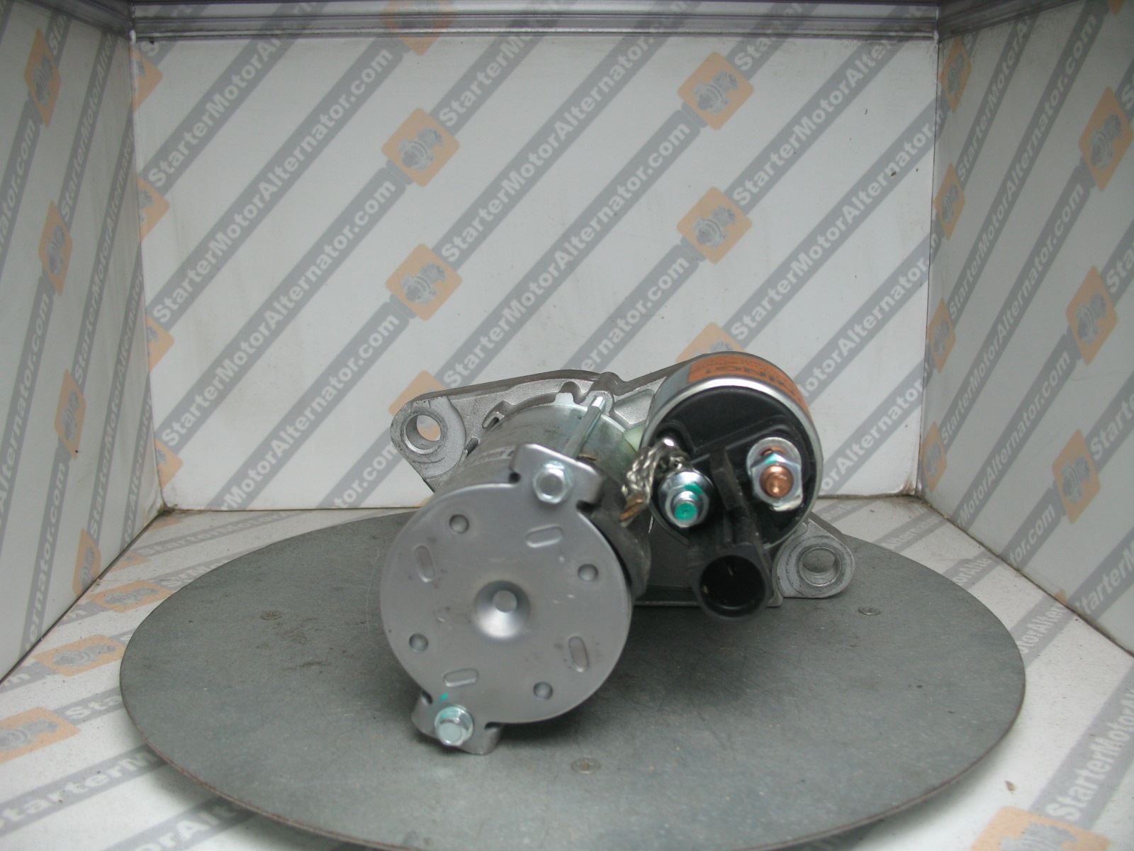 XIU1330 Starter Motor For Audi / Seat / Skoda / Volkswagen