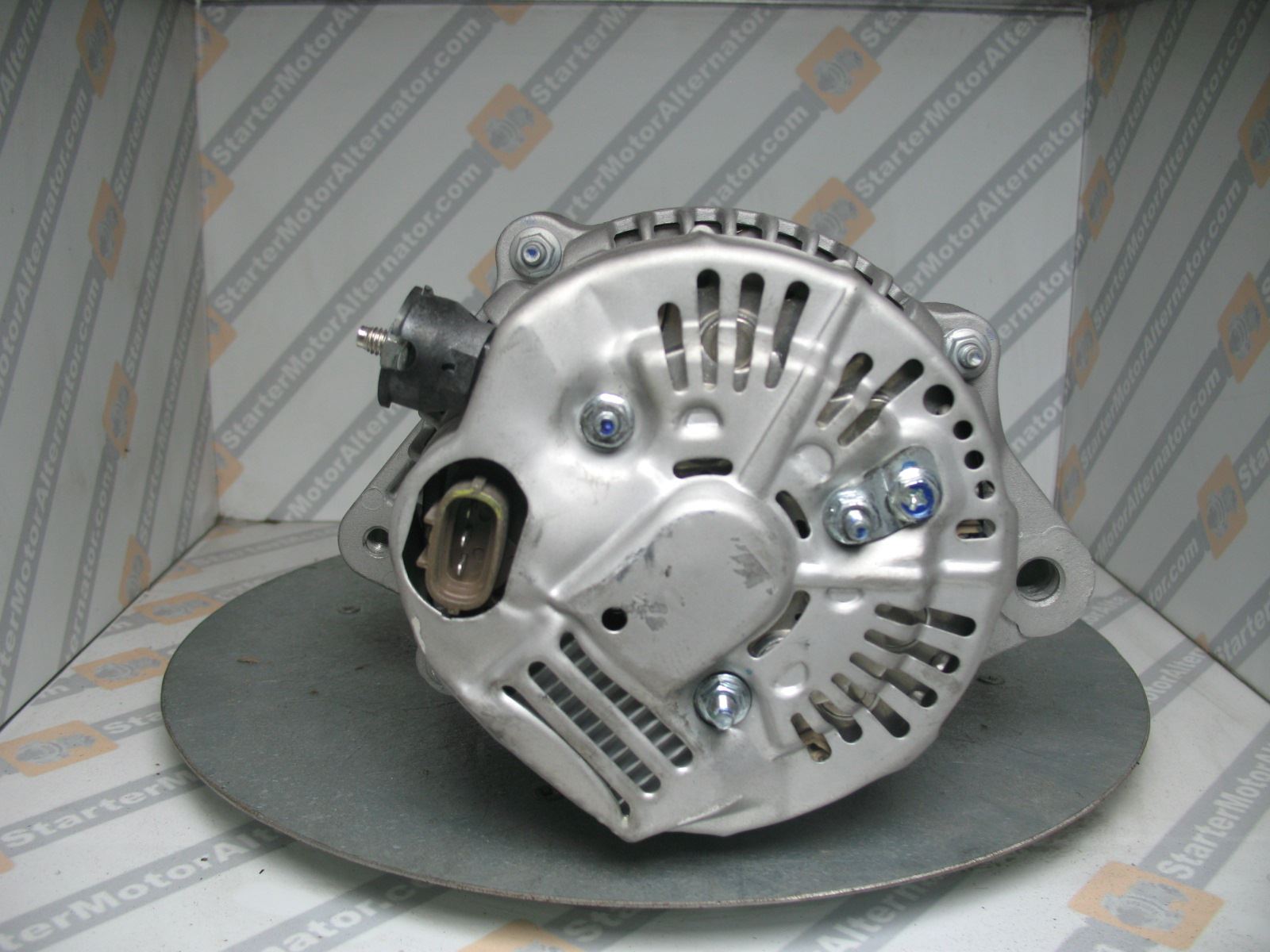 XIB1724 Alternator For Toyota