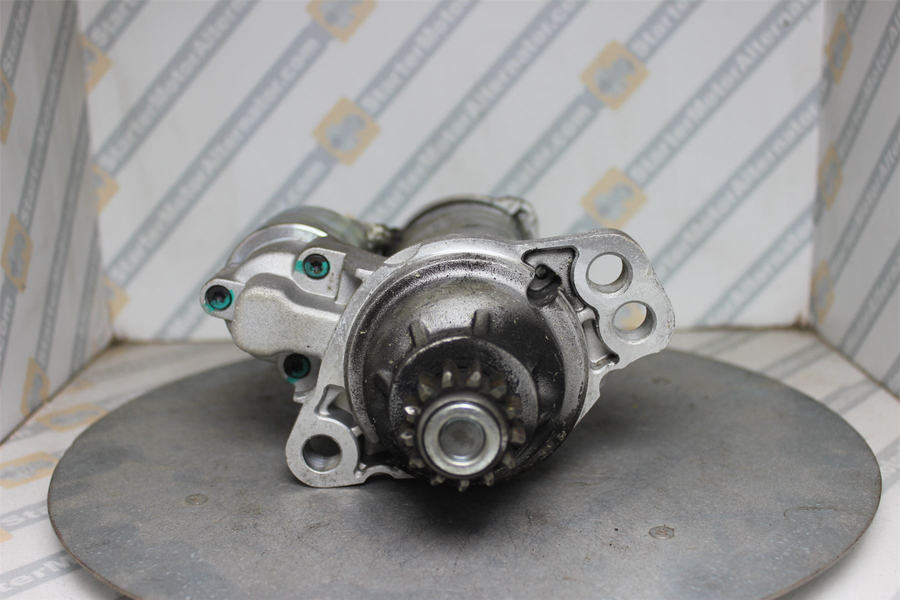 XIY2720 Starter Motor For Audi / Cupra / Seat / Skoda / Volkswagen