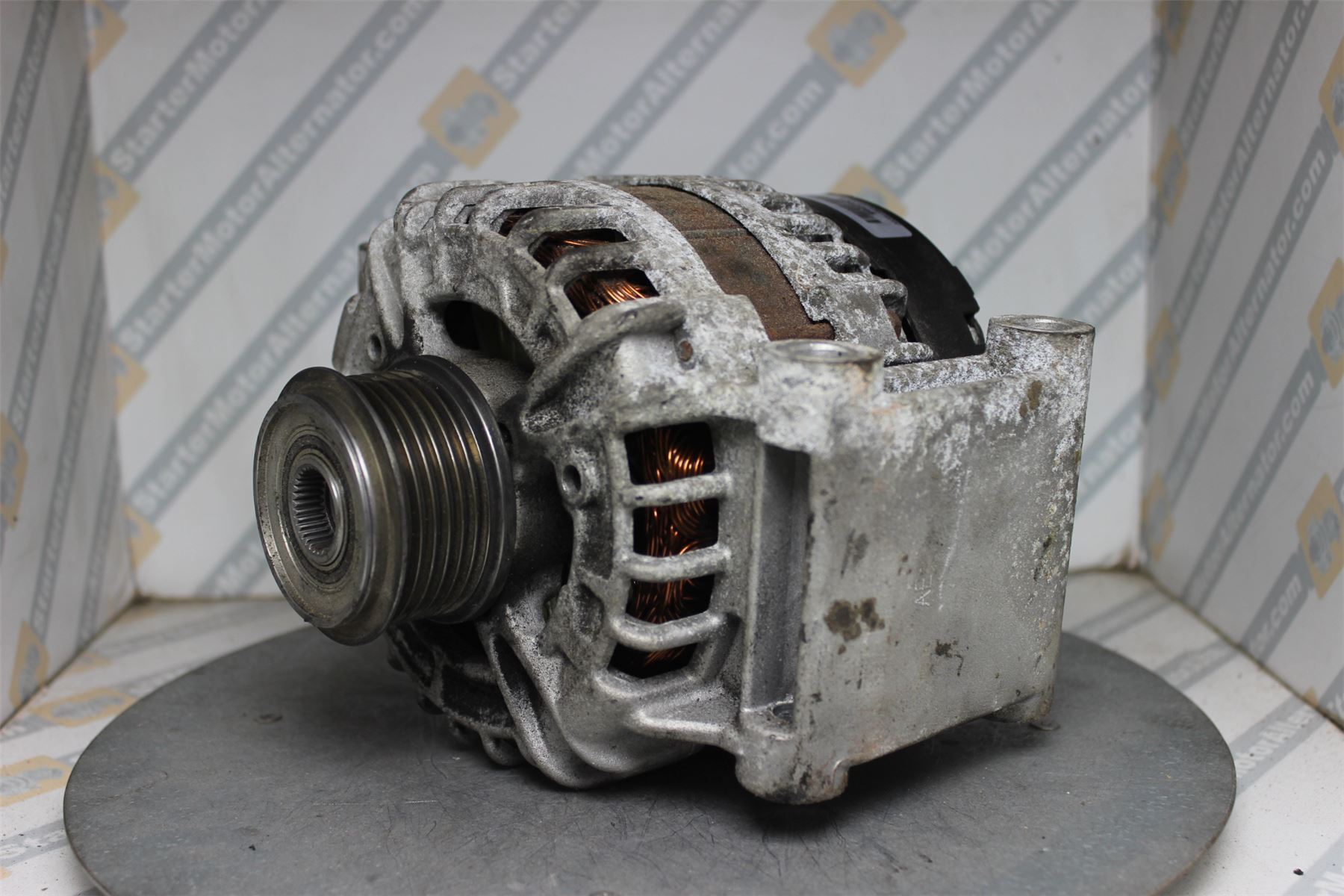 XIK3592 Alternator For Ford