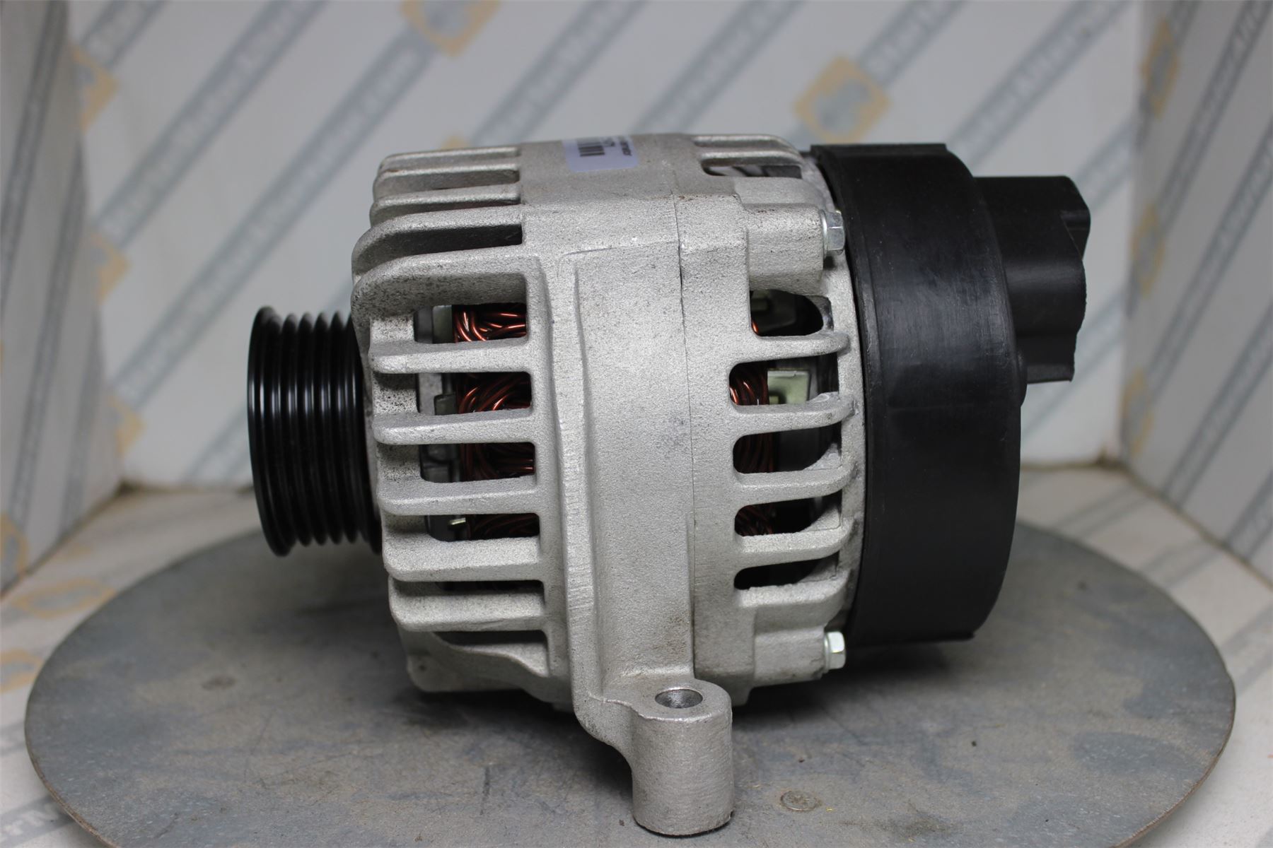 XIK2800 Alternator For Alfa Romeo / Fiat / Ford